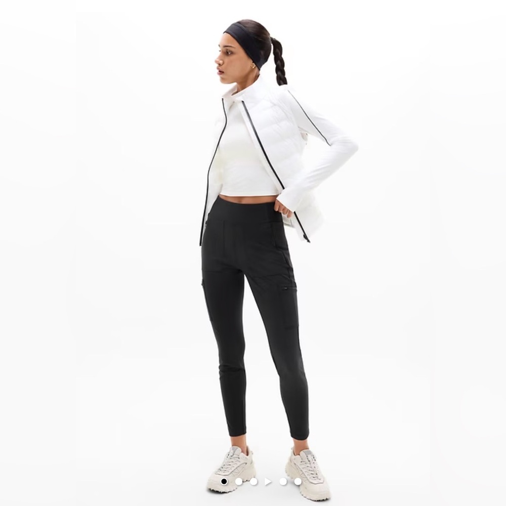 Athleta Black Headlands Hybrid Cargo